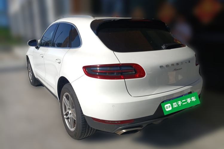 Used Porsche Macan 2017 Macan 2.0T Rear Left 45 Deg