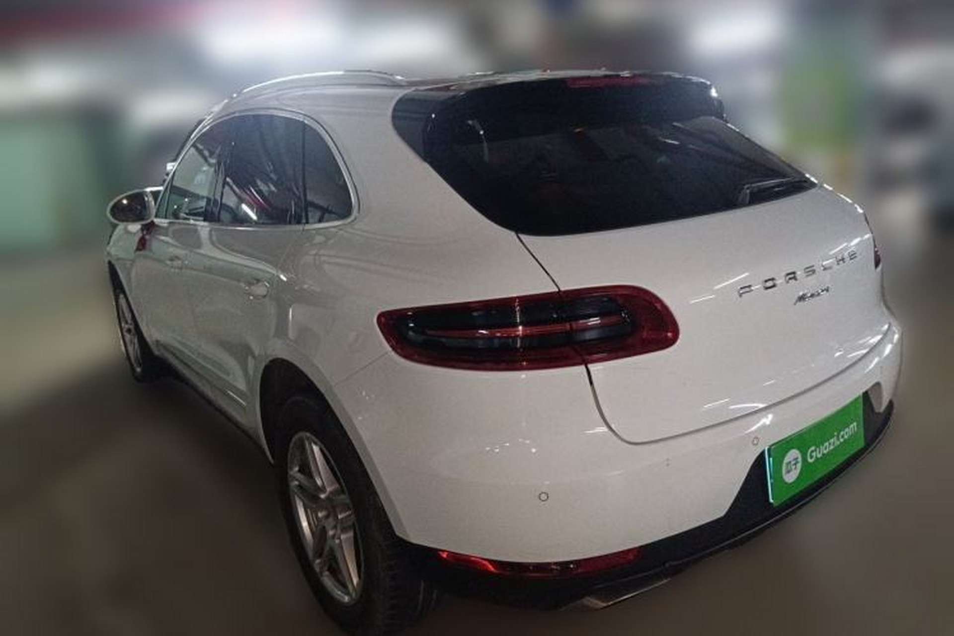 Used Porsche Macan 2017 Macan 2.0T Rear Left 45 Deg