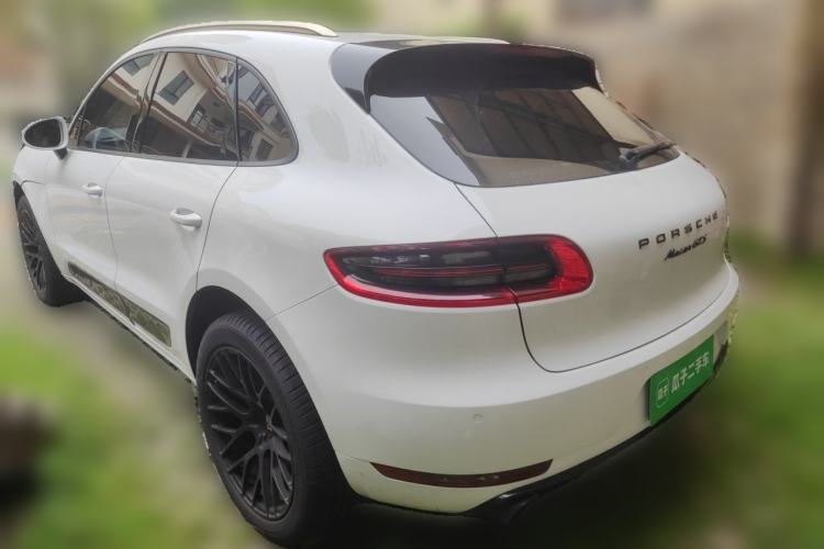 Used Porsche Macan 2017 Macan 2.0T Rear Left 45 Deg