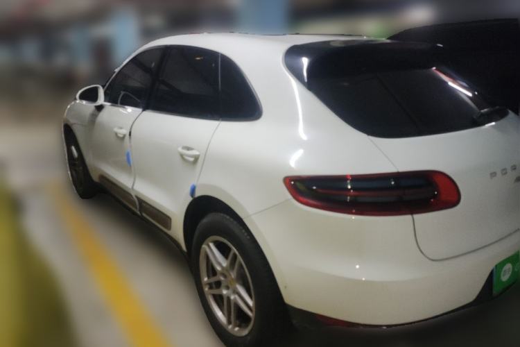 Used Porsche Macan 2017 Macan 2.0T Rear Left 45 Deg