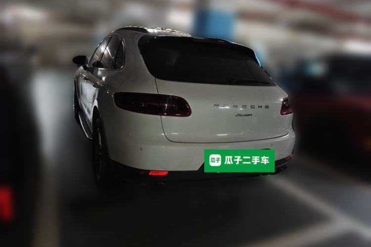 Used Porsche Macan 2017 Macan 2.0T Rear Left 45 Deg