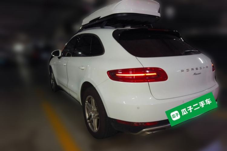 Used Porsche Macan 2017 Macan 2.0T Rear Left 45 Deg