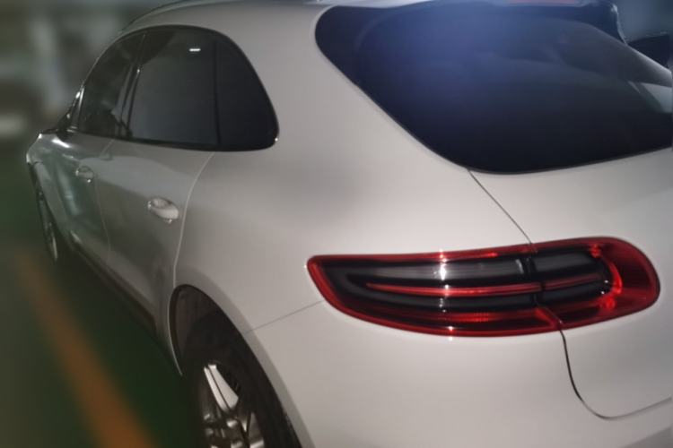 Used Porsche Macan 2017 Macan 2.0T Rear Left 45 Deg