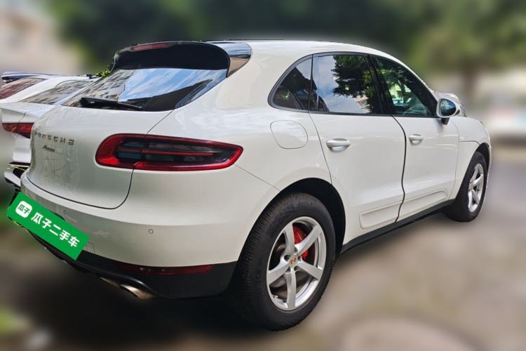 Used Porsche Macan 2017 Macan 2.0T Rear Right 45 Deg