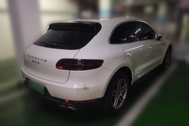 Used Porsche Macan 2017 Macan S 3.0T Rear Right 45 Deg