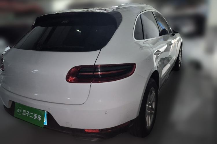 Used Porsche Macan 2017 Macan 2.0T Rear Right 45 Deg