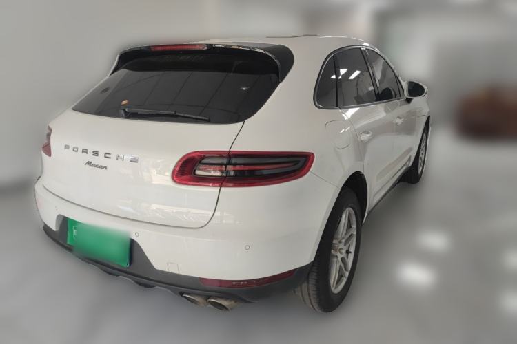 Used Porsche Macan 2017 Macan 2.0T Rear Right 45 Deg