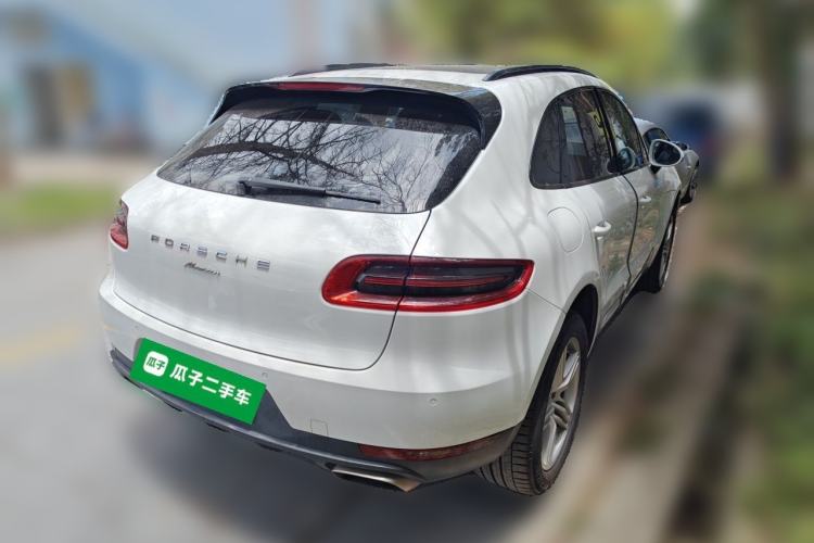 Used Porsche Macan 2017 Macan 2.0T Rear Right 45 Deg