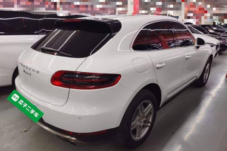 Used Porsche Macan 2017 Macan S 3.0T Rear Right 45 Deg