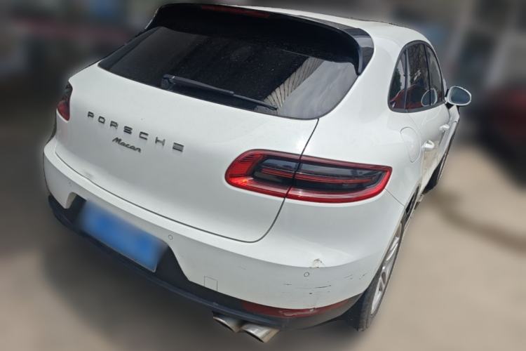 Used Porsche Macan 2017 Macan 2.0T Rear Right 45 Deg