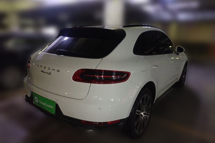 Used Porsche Macan 2017 Macan 2.0T Rear Right 45 Deg