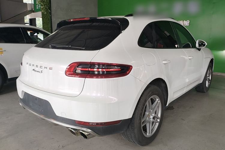 Used Porsche Macan 2017 Macan 2.0T Rear Right 45 Deg
