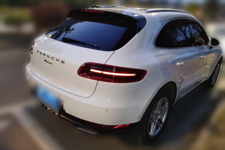 Used Porsche Macan 2017 Macan 2.0T Rear Right 45 Deg