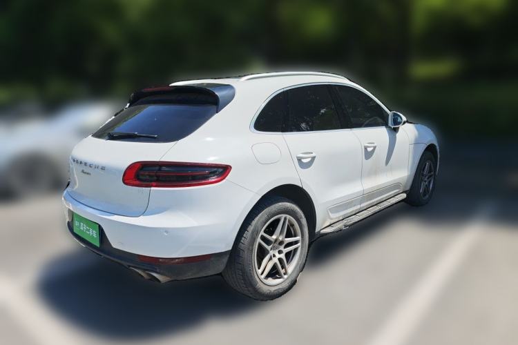 Used Porsche Macan 2017 Macan 2.0T Rear Right 45 Deg