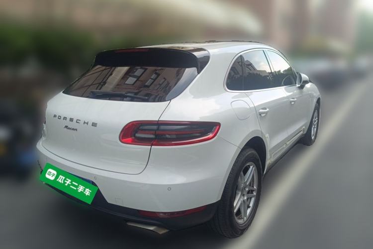 Used Porsche Macan 2017 Macan 2.0T Rear Right 45 Deg