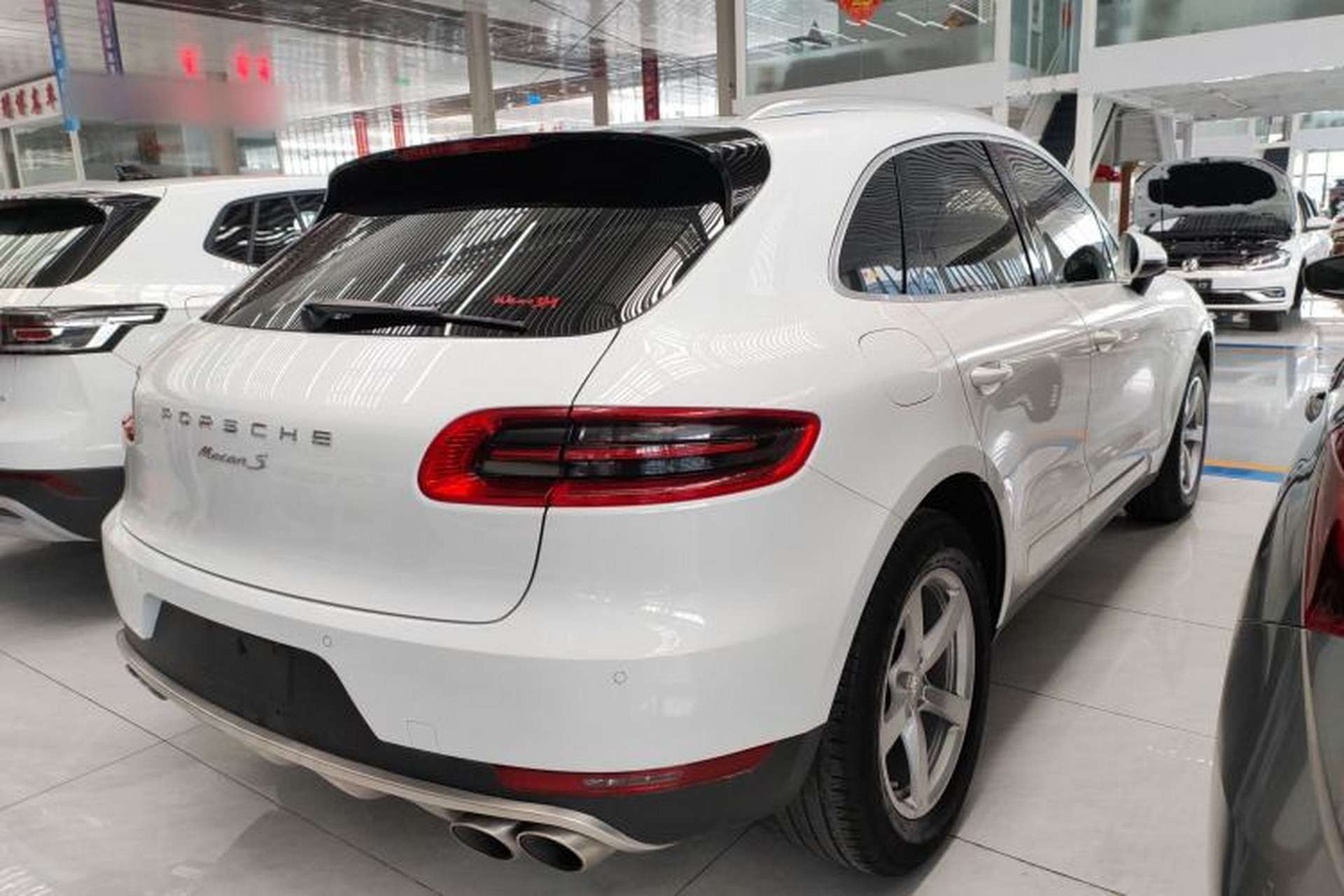 Used Porsche Macan 2017 Macan S 3.0T Rear Right 45 Deg