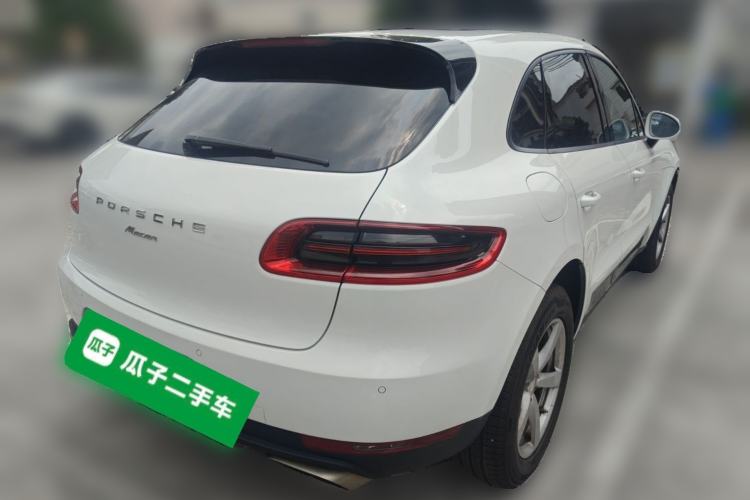 Used Porsche Macan 2017 Macan 2.0T Rear Right 45 Deg
