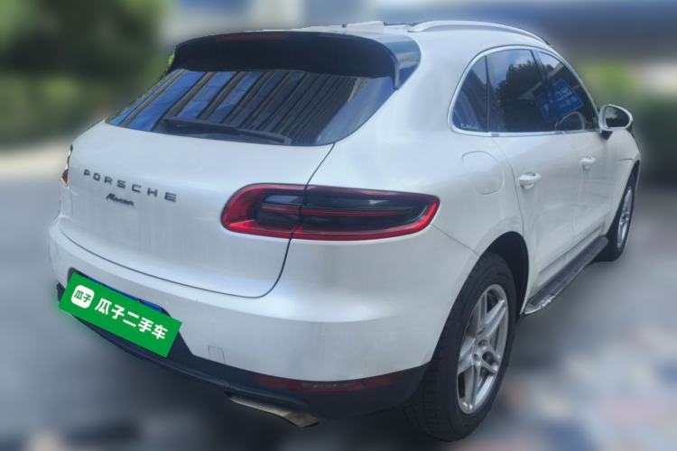 Used Porsche Macan 2017 Macan 2.0T Rear Right 45 Deg