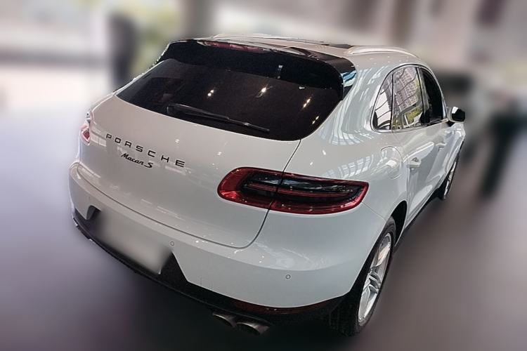 Used Porsche Macan 2017 Macan S 3.0T Rear Right 45 Deg