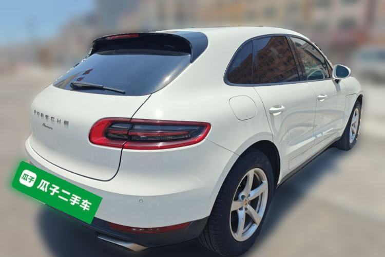 Used Porsche Macan 2017 Macan 2.0T Rear Right 45 Deg
