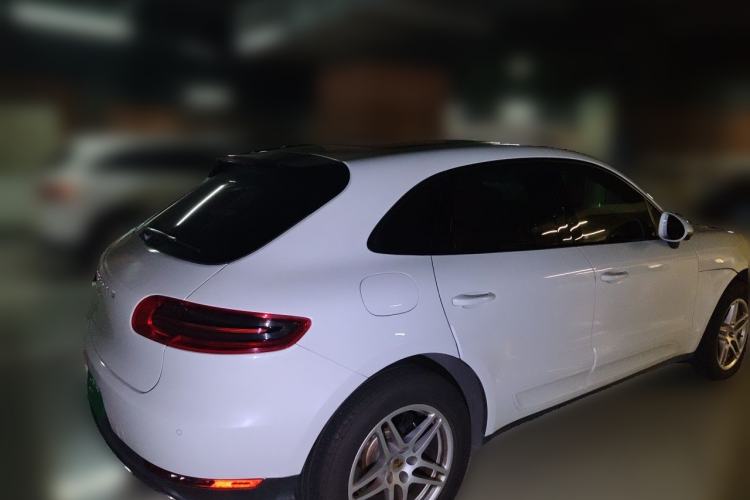 Used Porsche Macan 2017 Macan 2.0T Rear Right 45 Deg