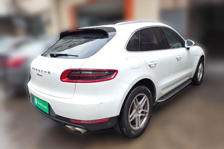 Used Porsche Macan 2017 Macan 2.0T Rear Right 45 Deg
