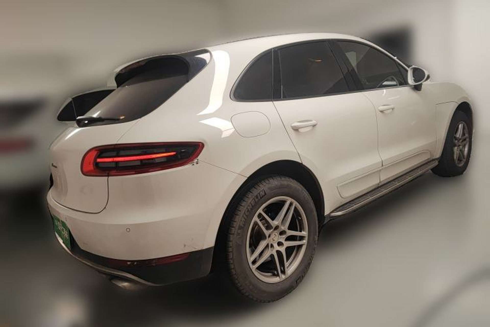 Used Porsche Macan 2017 Macan 2.0T Rear Right 45 Deg