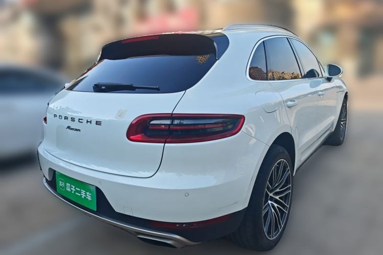 Used Porsche Macan 2017 Macan 2.0T Rear Right 45 Deg