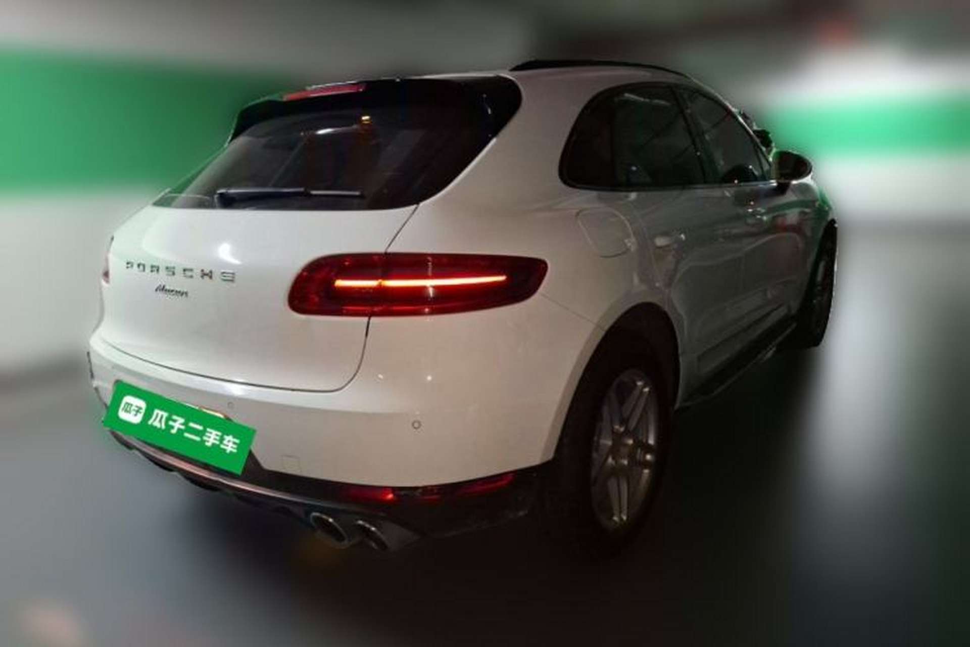Used Porsche Macan 2017 Macan 2.0T Rear Right 45 Deg