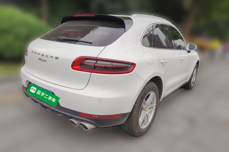 Used Porsche Macan 2017 Macan 2.0T Rear Right 45 Deg