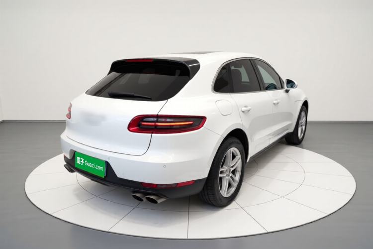 Used Porsche Macan 2017 Macan S 3.0T Rear Right 45 Deg