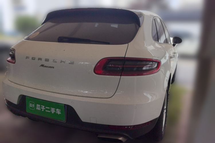 Used Porsche Macan 2017 Macan 2.0T Rear Right 45 Deg