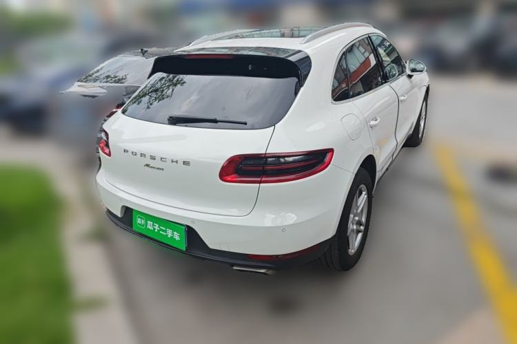 Used Porsche Macan 2017 Macan 2.0T Rear Right 45 Deg