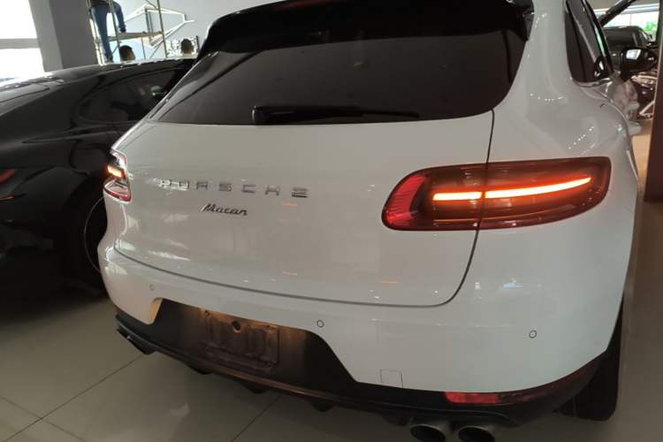 Used Porsche Macan 2017 Macan 2.0T Rear
