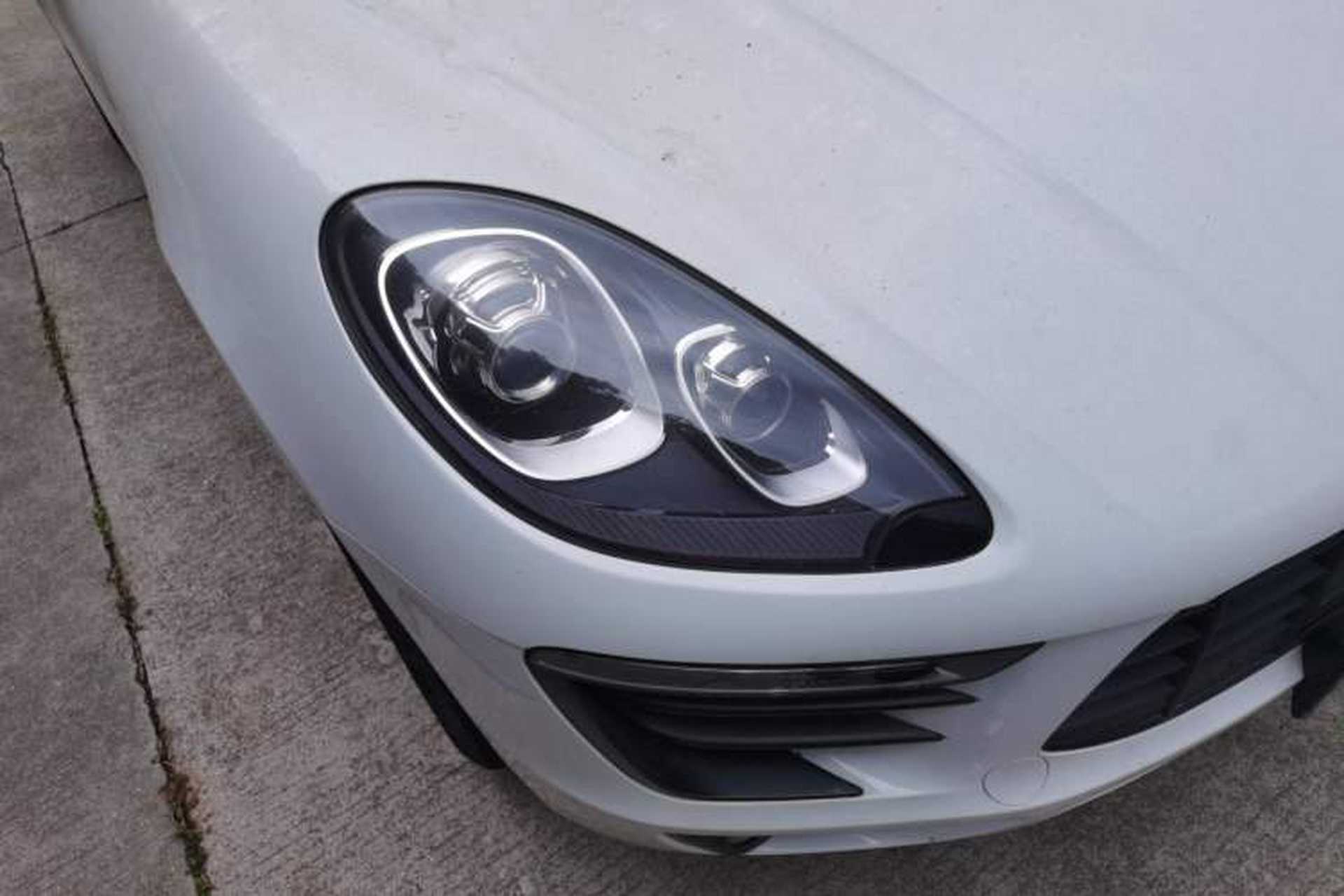 Used Porsche Macan 2017 Macan 2.0T Right Front Headlight