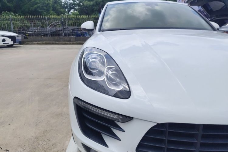 Used Porsche Macan 2017 Macan 2.0T Right Front Headlight