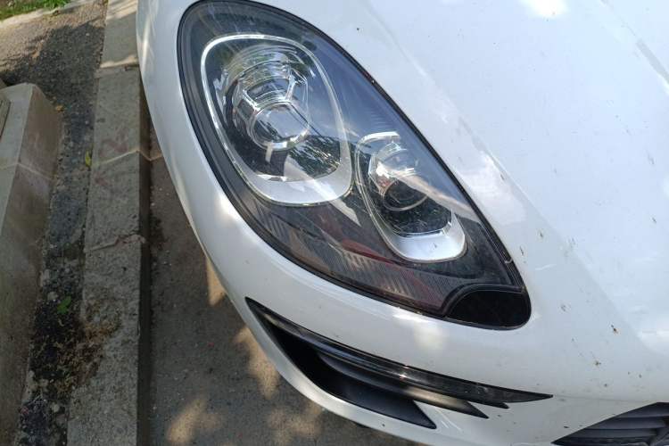 Used Porsche Macan 2017 Macan 2.0T Right Front Headlight