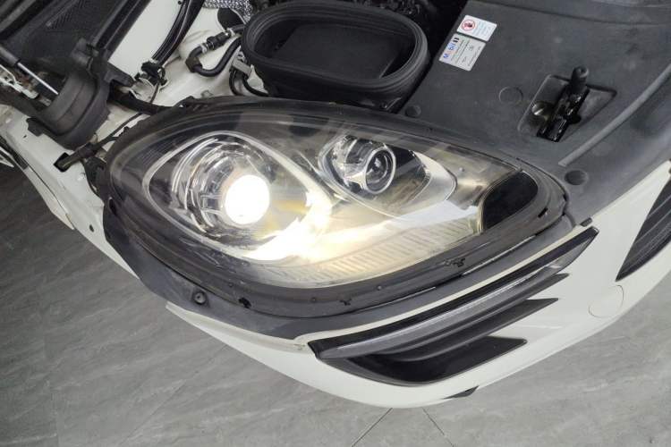 Used Porsche Macan 2017 Macan 2.0T Right Front Headlight