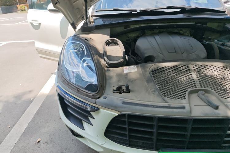 Used Porsche Macan 2017 Macan 2.0T Right Front Headlight