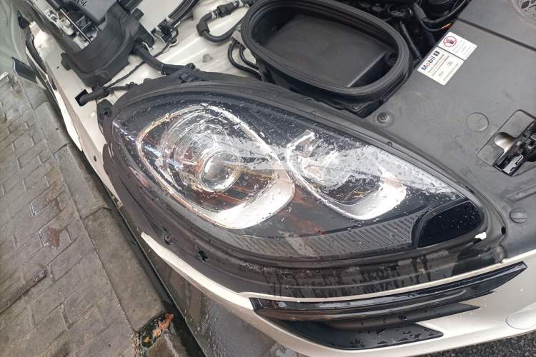 Used Porsche Macan 2017 Macan 2.0T Right Front Headlight