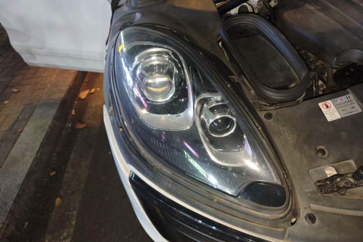 Used Porsche Macan 2017 Macan 2.0T Right Front Headlight