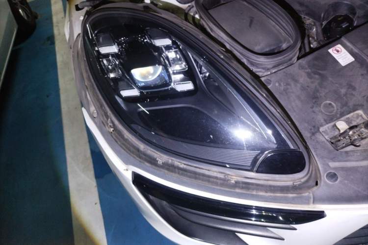 Used Porsche Macan 2017 Macan 2.0T Right Front Headlight