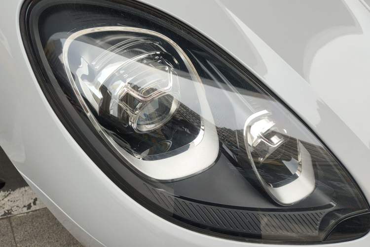 Used Porsche Macan 2017 Macan 2.0T Right Front Headlight
