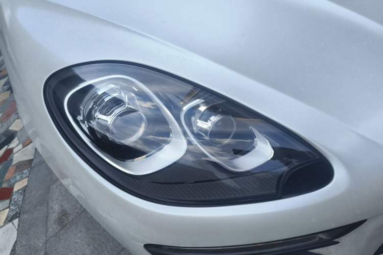 Used Porsche Macan 2017 Macan 2.0T Right Front Headlight