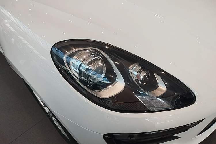 Used Porsche Macan 2017 Macan S 3.0T Right Front Headlight