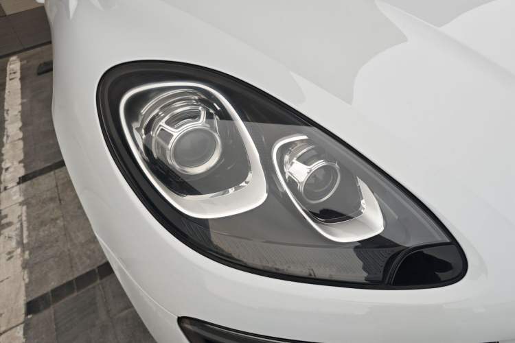 Used Porsche Macan 2017 Macan 2.0T Right Front Headlight