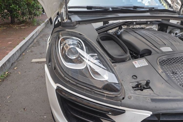 Used Porsche Macan 2017 Macan 2.0T Right Front Headlight
