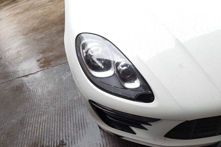 Used Porsche Macan 2017 Macan 2.0T Right Front Headlight