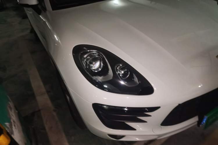 Used Porsche Macan 2017 Macan 2.0T Right Front Headlight