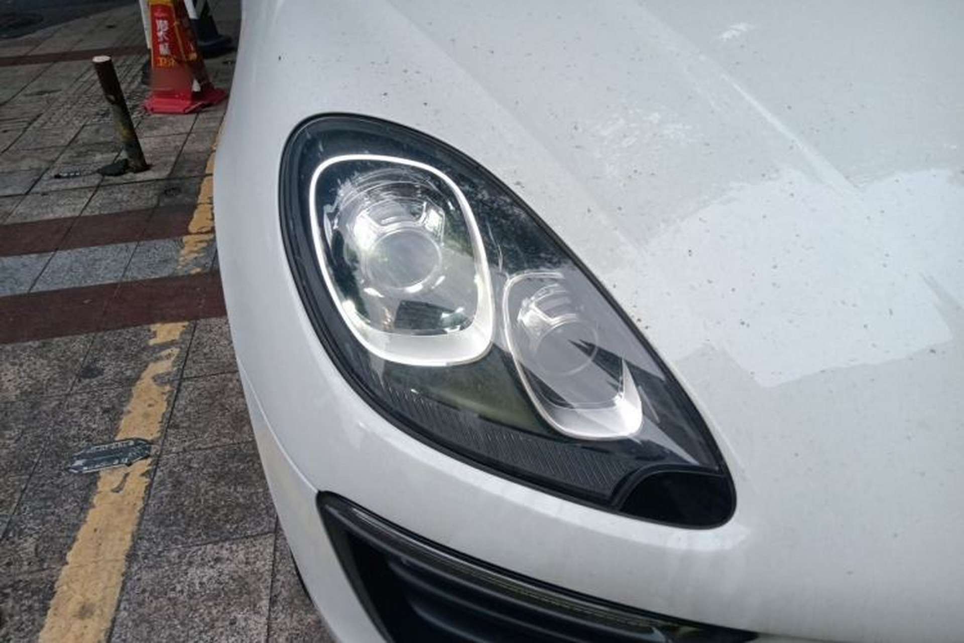 Used Porsche Macan 2017 Macan 2.0T Right Front Headlight